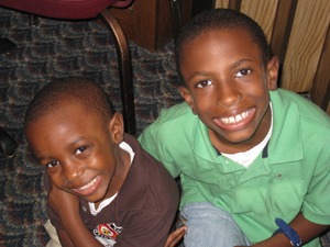 2 boys